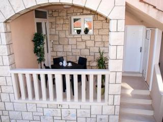 Apartment Vrilo - Postira (Postire) - 1