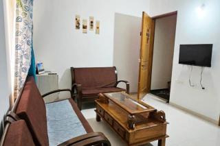 Opulent 2BHK with AC - Pune - 3