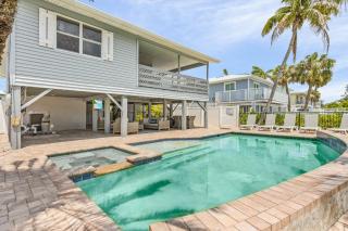 Shells N Sunshine! Getaway Destination Just Minutes from the White Sandy Beaches of Fort Myers! home - Fort Myers Beach - 5
