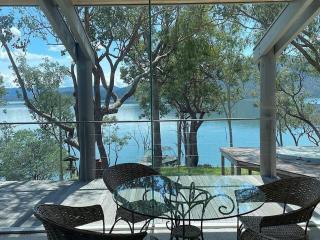Glasshouse at Lake Eildon - 9