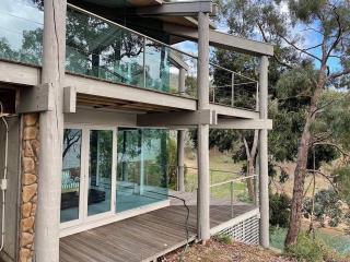 Glasshouse on the Lake - Eildon - 7