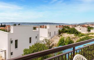 Cozy Apartment In Kastel Kambelovac - Kaštela - 5