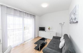 Amazing Apartment In Kastel Kambelovac - 9