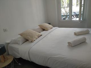 PLEIN SUD - moderne studio avec mezzanine- Hyper centre Antibes - Proche port - Antibes - 9