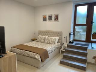 GlamByAJ with free parking and Netflix - Pula - 8