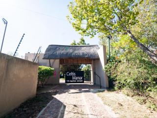 Celtis Manor Guesthouse - 9