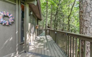 Treetopper Hideaway - A Relaxing Chic Bungalow - Marblehill - 2