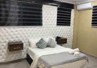 Naldorado Executive Villa - Nelspruit - 7
