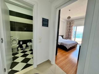 Red Infinity SeaView Apartment Saranda - Sarandë - 4