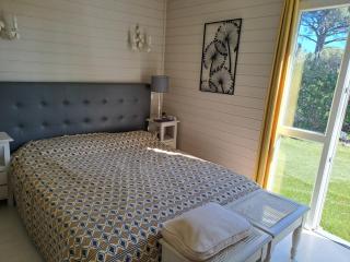 Chalet californien climatisé 6 personnes dans domaine privé arboré à Gassin - Gassin - 6