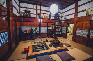 囲炉裏を囲んで過ごす 築120年の古民家 一棟貸切 AKIYAto 河崎浪漫館 蔵サウナ付 - 5