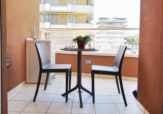 Holihome_Chicky House FRN - 1