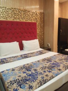 Glorious Guest House & Hotel - 8