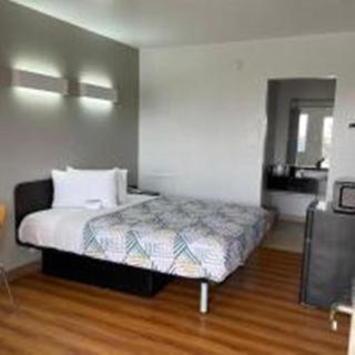 Motel 6-Van Horn, TX - 8