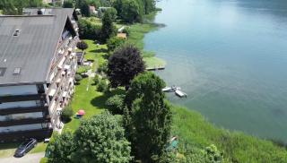 PETER Seeblick Appartement Haus Hänsel Gretel am Ossiacher See, mit direktem Seezugang und Hallenbad - - 6