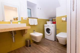 A Casa di Amici Apartment - 9