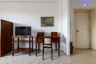 Via Coriolano 8 - Naples - 3