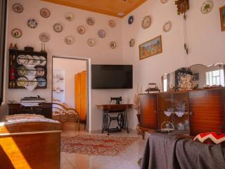 Peros Traditional House - Haraki - 4