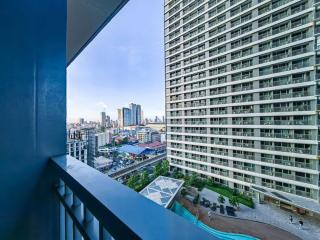 1BR Unit Condotel w Balcony FAME Residences -FM17 - 8
