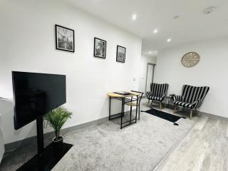 202 Grosvenor House - 9