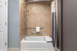La Quinta by Wyndham Belton - Temple South - 9