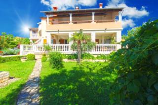 Apartments Munida 734 - 1