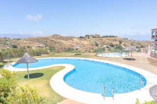 Pool Apt Calahonda 2 with sea view - Happy Rentals - Mijas Costa - 9