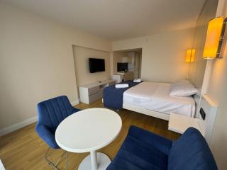 Orbi City Deluxe Apartment - Batumi - 8