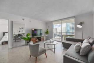 The Club at Brickell Bay by Palermo Home Miami - 6