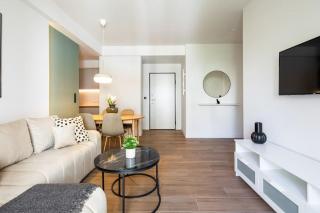 Nostalgia 1-Bedroom Apartment in Athens - 4