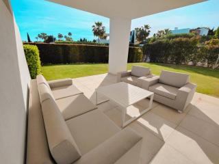 Luxury Golf & Private Garden - Estepona - 5