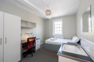 Spacious room with shared facilities - Londra - 4