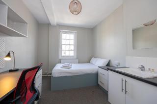 Spacious room with shared facilities - Londra - 2