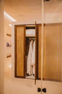 Q Coconuts Seaside Suites - 2