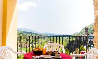 Can Castell - Castellfollit de la Roca - 8