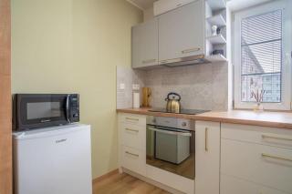 Charming 2-bedroom apartment in the wider center of Bratislava - Nivy - 3