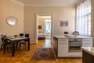 Lovely City View Apartment Next To National Museum by easyBNB - Praga - 8
