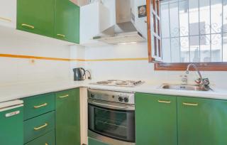 Gorgeous Apartment In Torrevieja - Torrevieja - 3