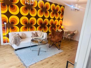 GDR Flat with Rooftop Terrace Zingster Str - 8
