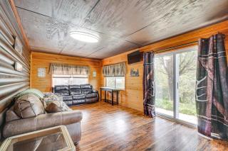 Pet-Friendly Douglas Lake Getaway with Patio! - Dandridge - 1