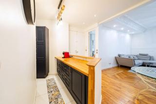 Appartement Haussmannien proche Parc des Princes - Paris - 8