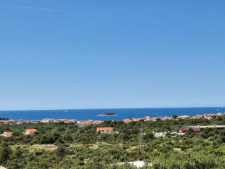 Peaceful Sea View Apartment - Podglavica - 0