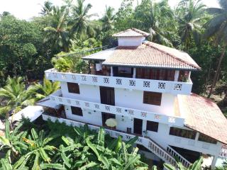 White Villa - 0