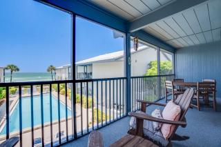 Beach Front Condo Sea View Play at Gulf Place - Holmes Beach - 6