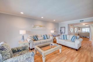 Beach Front Condo Sea View Play at Gulf Place - Holmes Beach - 3