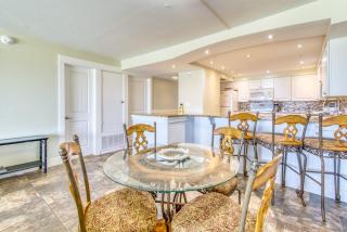 Beach House Condominiums C103 - Beachfront with Pool, WiFi, & Beach Service - Destin - 1
