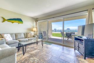 Beach House Condominiums C103 - Beachfront with Pool, WiFi, & Beach Service - Destin - 6