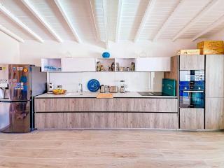 Villa Marguerite private pool and hot tub in Orient Bay - 3