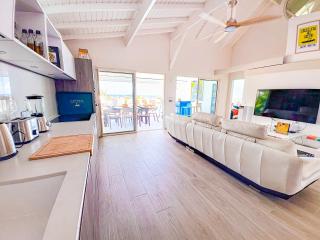 Villa Marguerite private pool and hot tub in Orient Bay - 4