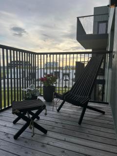 Suburbs of Reykjavík, new beautiful apartment, next door to nature - Garðabær - 3